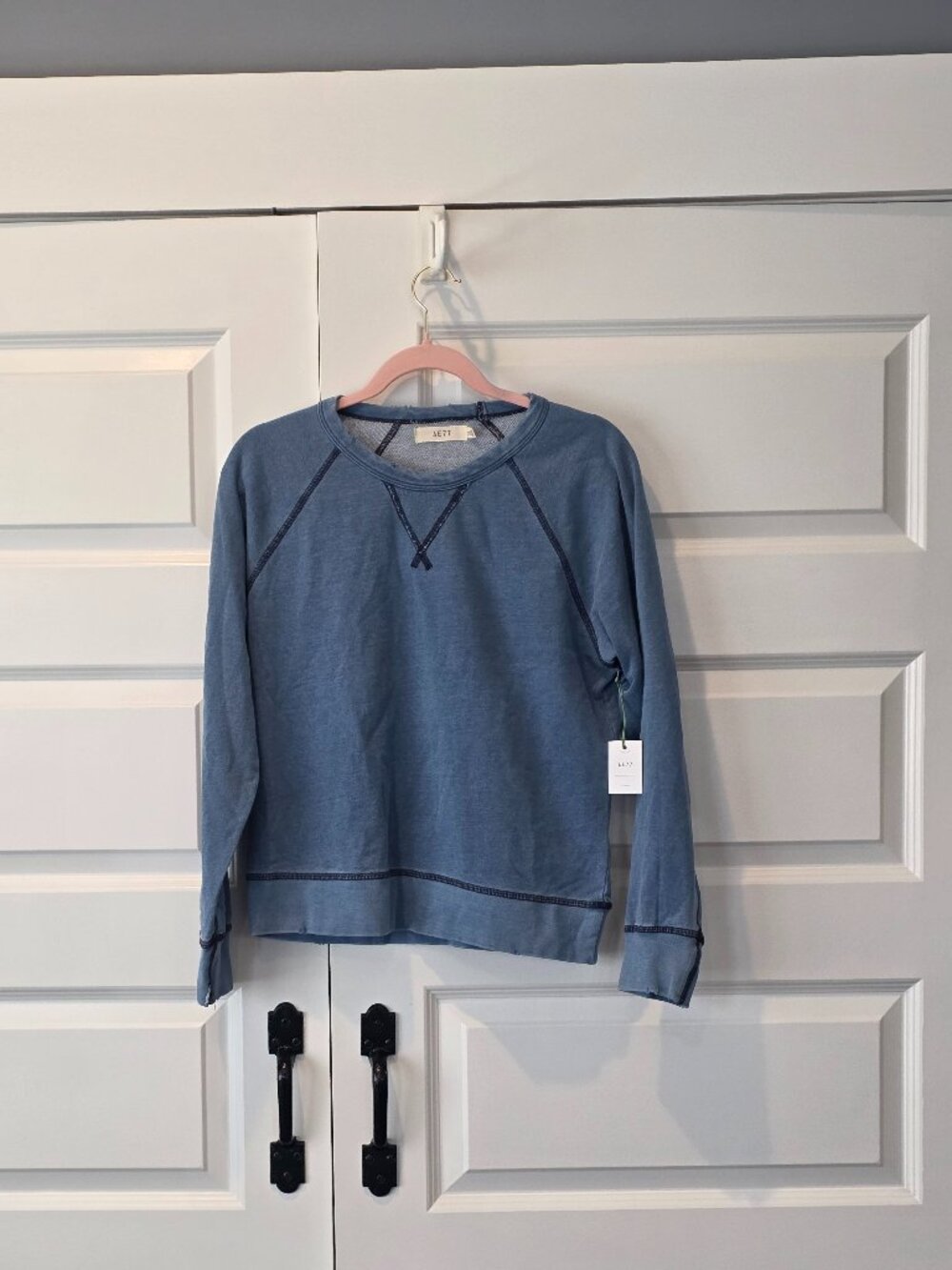 NWT: American Eagle AE 77 Premium Cotton Sweatshirt